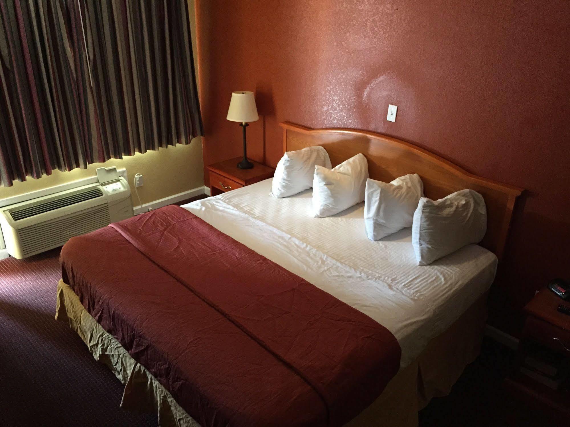 Vista Inn & Suites Beale Street Memphis Buitenkant foto